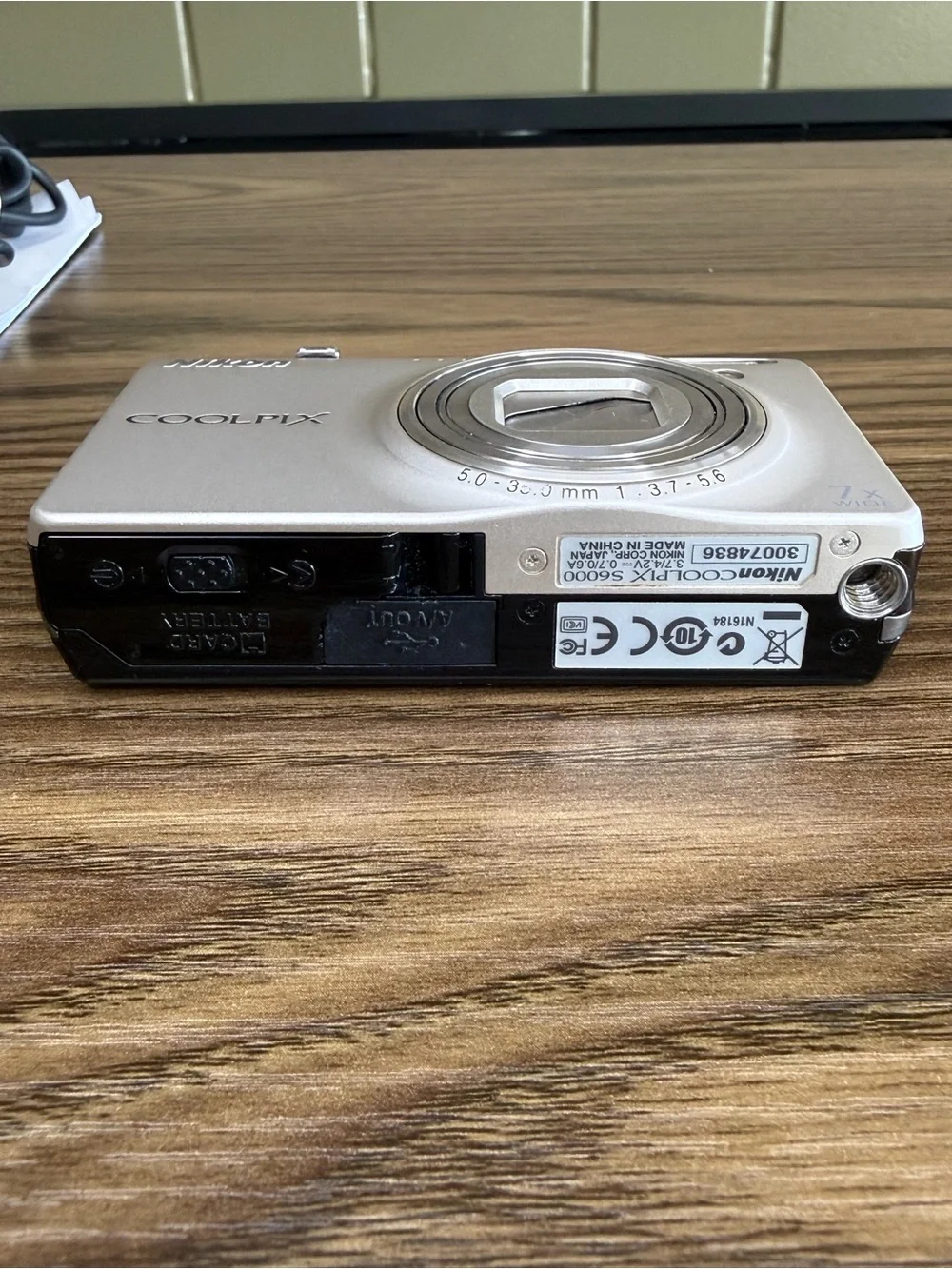 Nikon Coolpix S6000-Silver-Working-New Batteries/Charger-Manuals-Cables